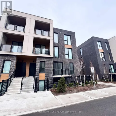 4 - 176 CLONMORE DRIVE, Toronto (Birchcliffe-Cliffside), Ontario M1N1Y1