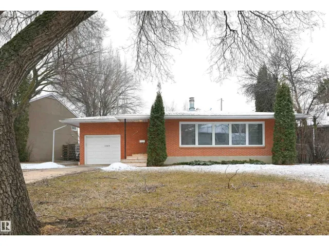 11819 75 AV NW, Edmonton, Alberta T6G0J4