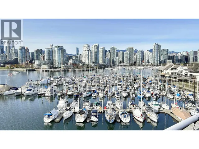 315 674 LEG IN BOOT SQUARE, Vancouver, British Columbia V5Z4B4