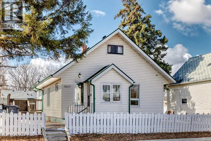 5017 54 Ave, Ponoka, Alberta T4H1H2