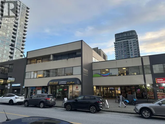 302 123 E 15TH STREET, North Vancouver, British Columbia V7L2P7