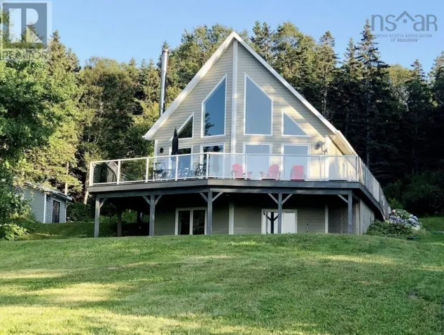 368 Lakeshore Drive, Irish Cove, Nova Scotia B0E3B0