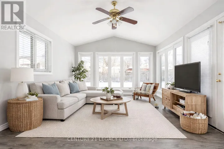 62 WOODELM DRIVE, St. Catharines (Carlton/Bunting), Ontario L2M4N3