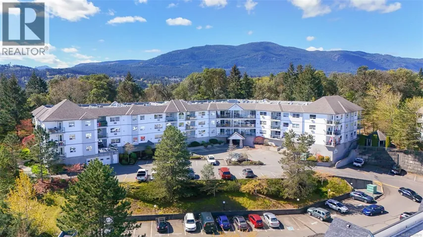 213 1633 Dufferin Cres, Nanaimo, British Columbia V9S5T7