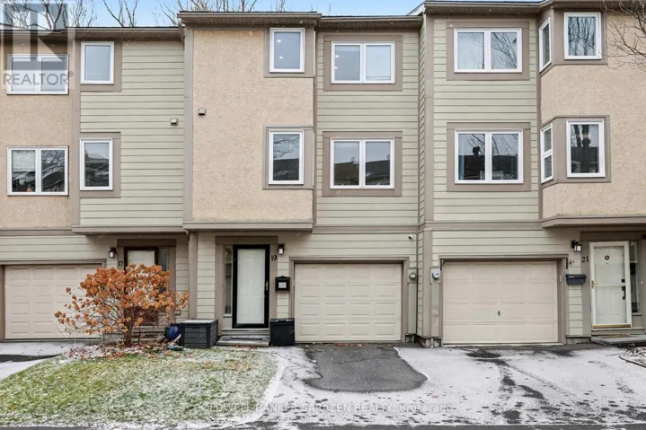 19 PEARY WAY, Ottawa, Ontario K2L1Z9