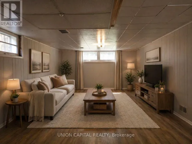 6 GALEWOOD DRIVE, Toronto (Humberlea-Pelmo Park), Ontario M9N3L7