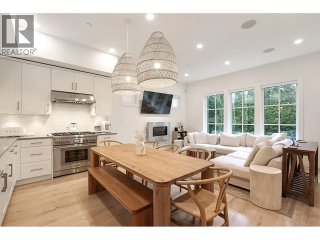 1 3640 W 2ND AVENUE, Vancouver, British Columbia V6R1J7