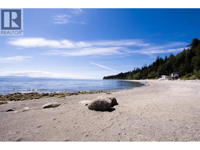 1618 OCEAN BEACH ESPLANADE, Gibsons, British Columbia V0N1V5