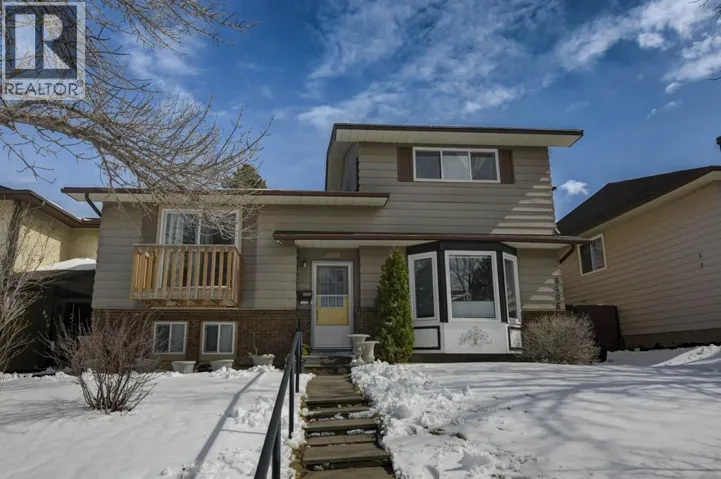 8408 Berkley Road NW, Calgary, Alberta T3K1B4