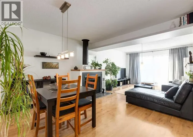 25, 3302 50 Street NW, Calgary, Alberta T3A2C6