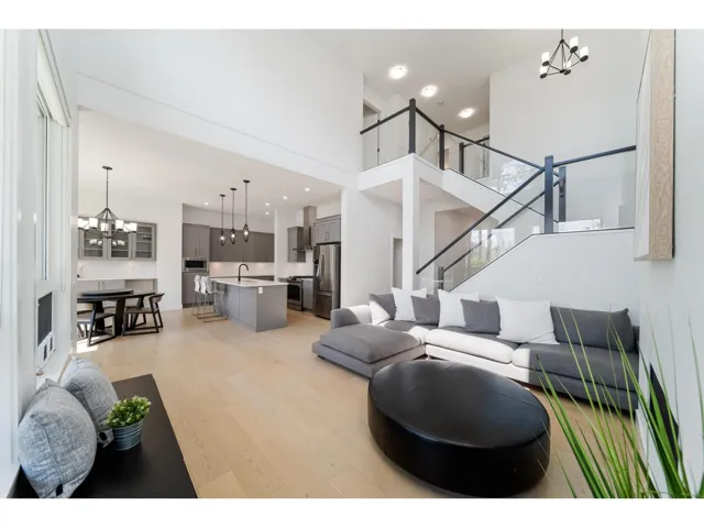 20530 77A AVENUE, Langley, British Columbia V2Y4K3