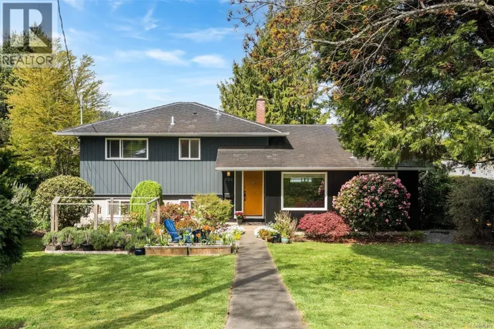 836 Elrick Pl, Esquimalt, British Columbia V9A4T1