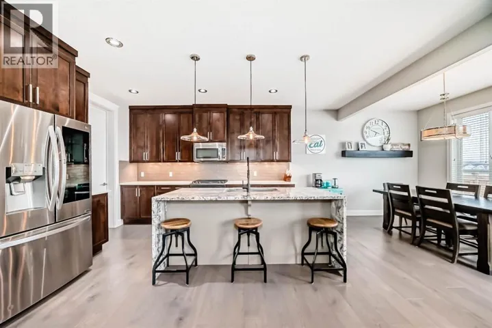 12 Emberside Glen, Cochrane, Alberta T4C2L6