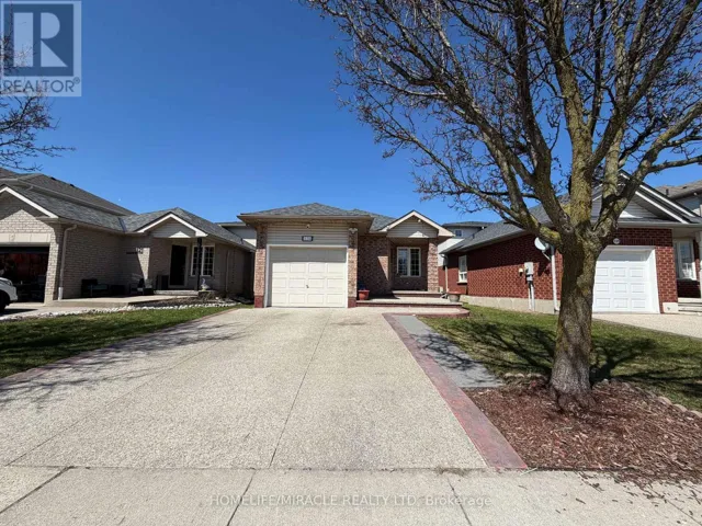 125 HAWKINS DRIVE, Cambridge, Ontario N1T1Z8