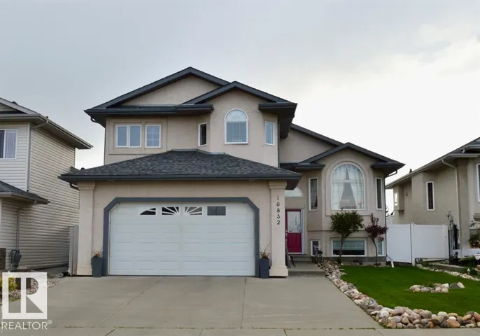16832 79 ST NW NW, Edmonton, Alberta T5Z3Y9