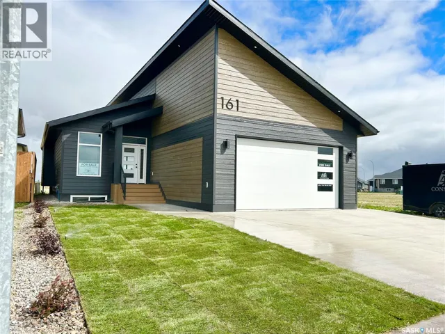 161 Delaet DRIVE, Weyburn, Saskatchewan S4H3B9