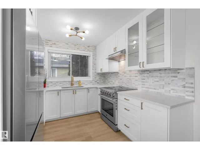 712 KNOTTWOOD RD NW, Edmonton, Alberta T6K1X9