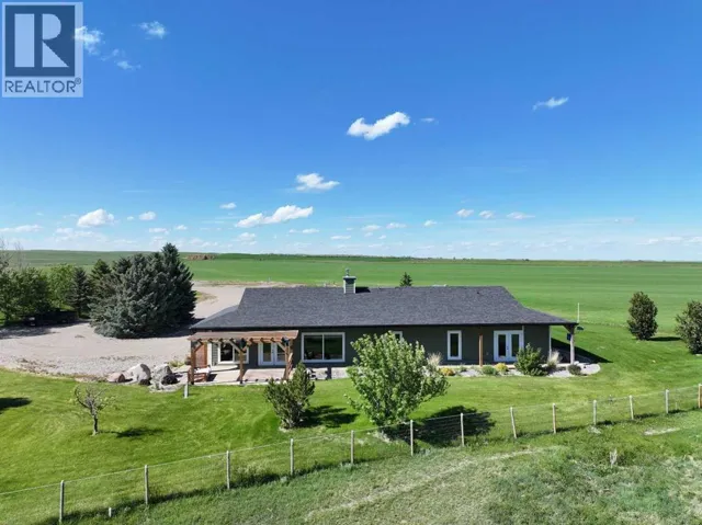 124025 Range Road 214, Picture Butte, Alberta T0K1V0