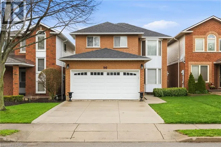 90 LYNNETTE Drive, Hamilton, Ontario L9B2M5