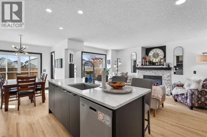 14 Covewood Place NE, Calgary, Alberta T3K4V8