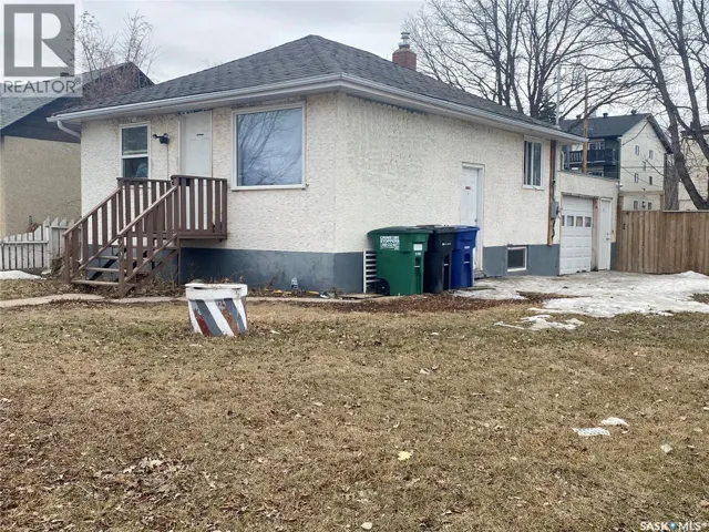 201 U AVENUE S, Saskatoon, Saskatchewan S7M3C1