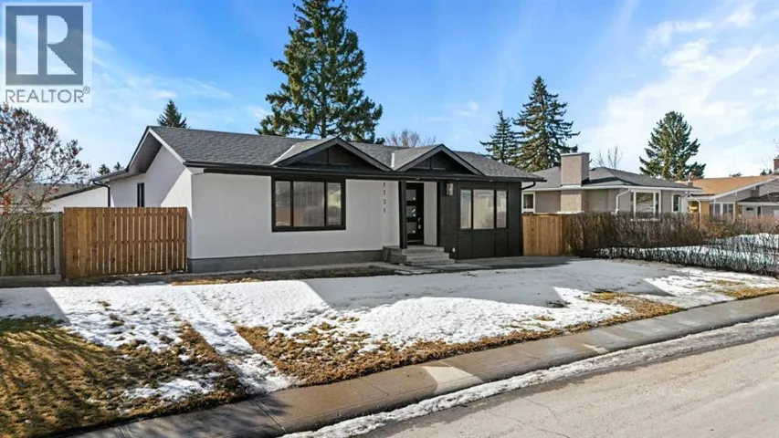 1731 111 Avenue SW, Calgary, Alberta T2W1R6