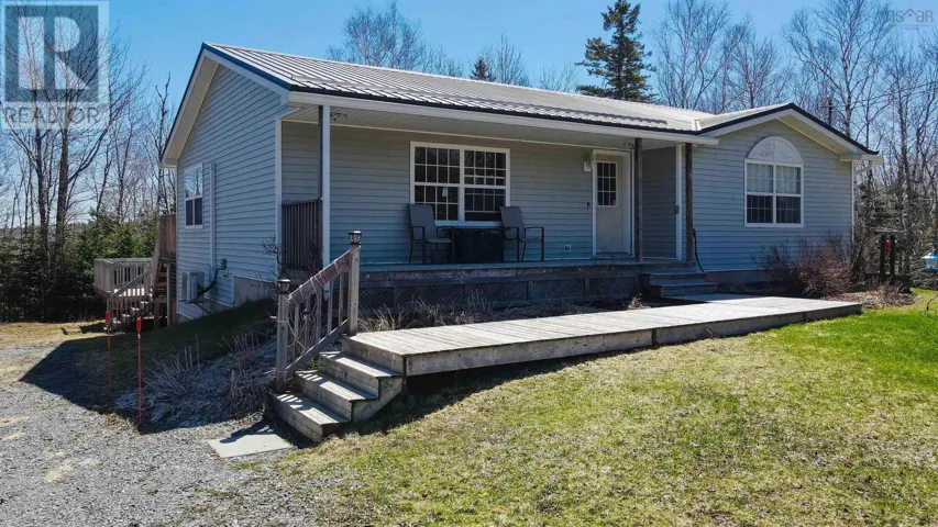 1 Rainbow Drive, Mount Uniacke, Nova Scotia B0N1Z0