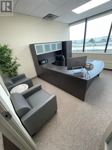 301 - 7030 WOODBINE AVENUE, Markham (Milliken Mills West), Ontario L3R6G2