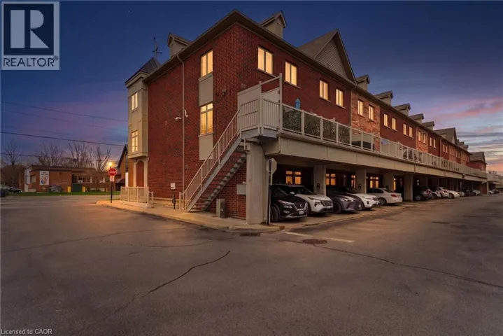 362 PLAINS Road E Unit# 32, Burlington, Ontario L7T0A4