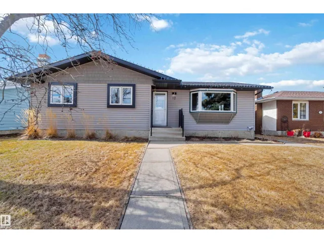 17 Windsor ST, Spruce Grove, Alberta T7X1L6