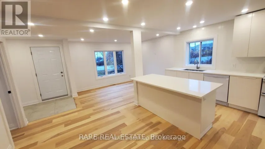 3217 NAVAN ROAD, Ottawa, Ontario K1W0K7