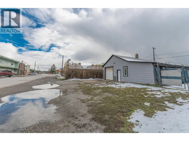 8917 Grainger Road, Canal Flats, British Columbia V0B1B0