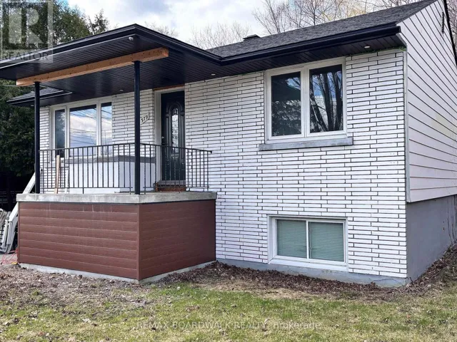 379 ST DENIS STREET, Ottawa, Ontario K1L5H8