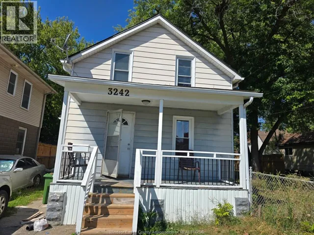 3242 BABY STREET, Windsor, Ontario N9C1K5