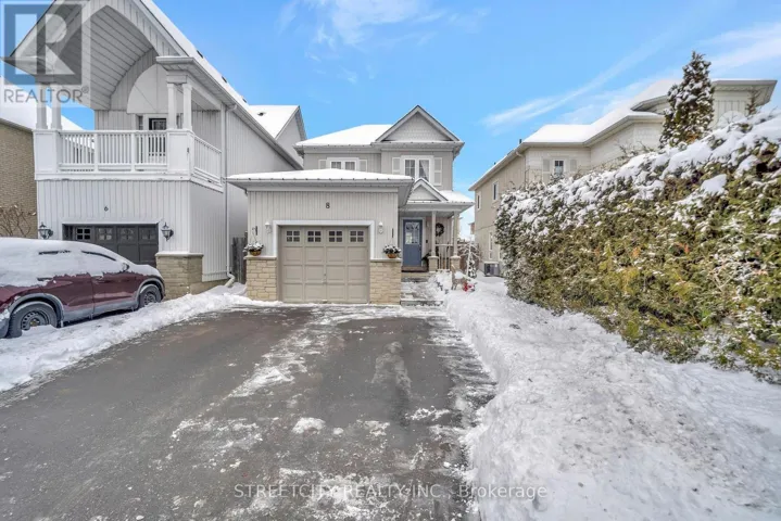 8 SHIPLEY AVENUE, Clarington (Newcastle), Ontario L1B1M6