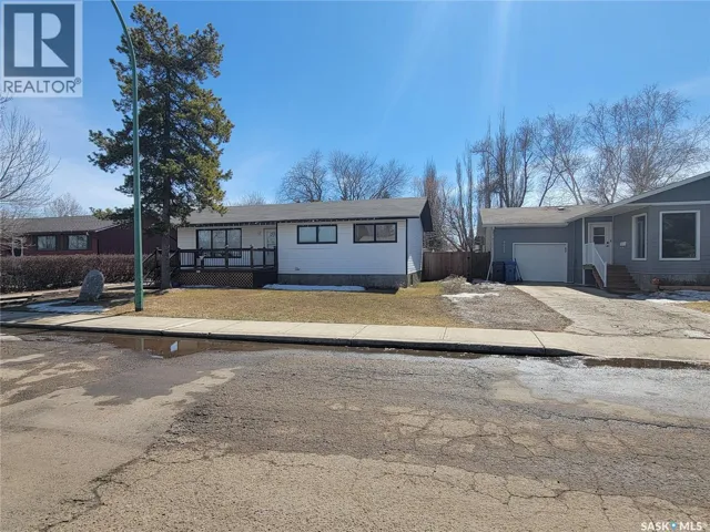 9022 Mitchell AVENUE, North Battleford, Saskatchewan S9A3J7