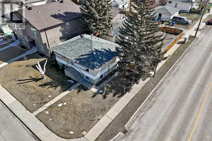 7448 21 Street SE, Calgary, Alberta T2C0V3