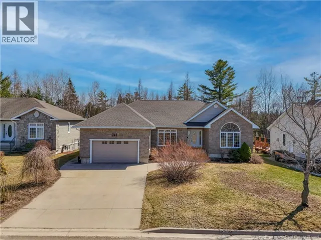 241 Summerhill Row, Fredericton, New Brunswick E3G0C5