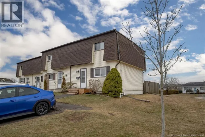 32 West Vale Park, Saint John, New Brunswick E2M5B4