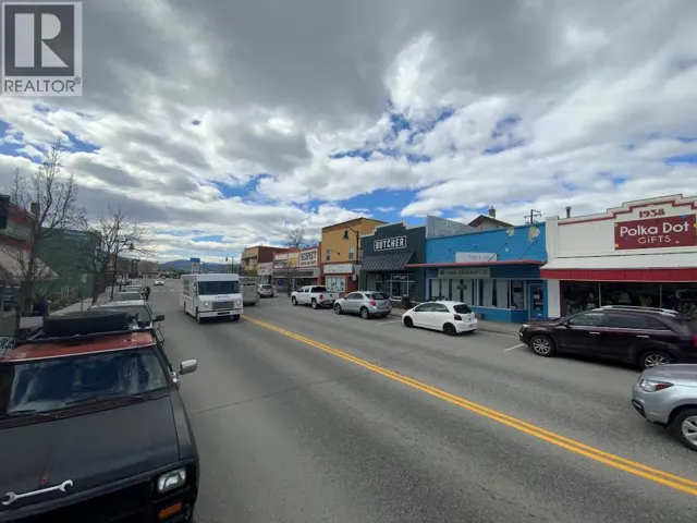 6257 Main Street, Oliver, British Columbia V0H1T0
