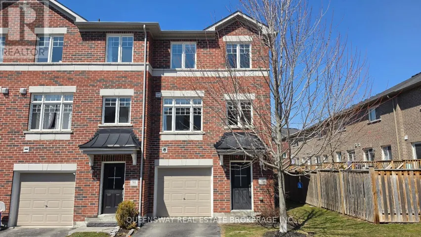 92 MARKHAM TRAIL, Clarington (Bowmanville), Ontario L1C0S4
