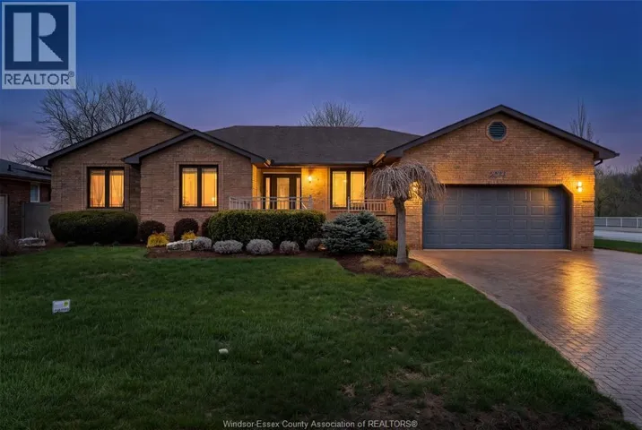 2098 EDGEMORE AVENUE, LaSalle, Ontario N9H2K1