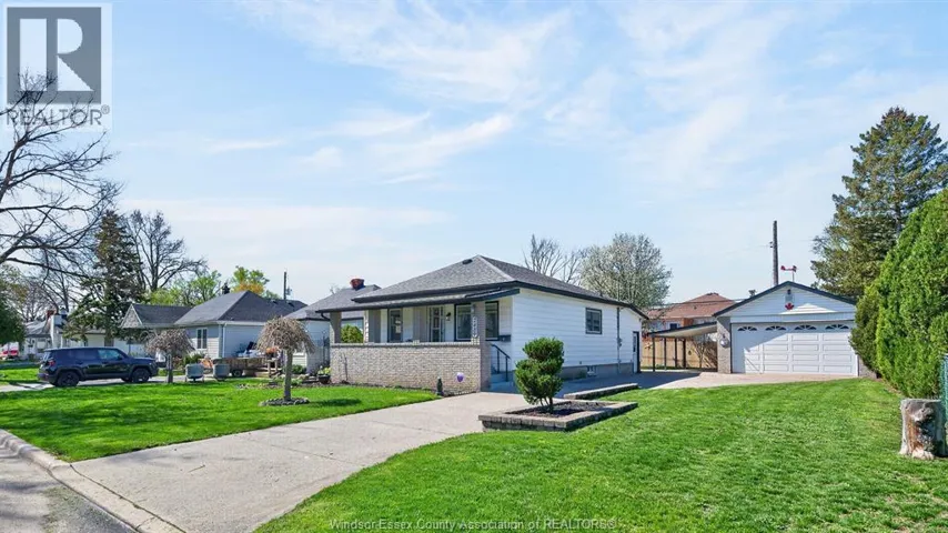 2489 FRANCOIS ROAD, Windsor, Ontario N8W4T3