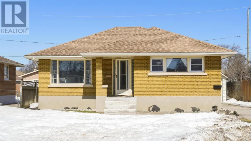 2023 Donald ST, Thunder Bay, Ontario P7E5W9