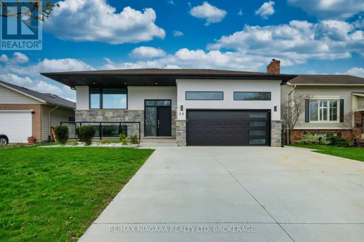 33 WEST FARMINGTON DRIVE, St. Catharines (Grapeview), Ontario L2S3S3