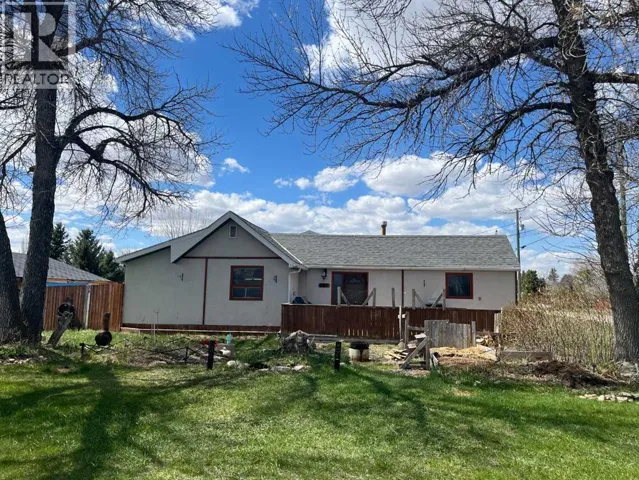 505 4 Street, Stirling, Alberta T0K2E0