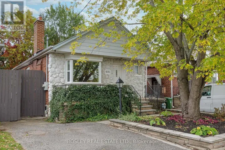 651 COSBURN AVENUE, Toronto (Danforth Village-East York), Ontario M4C2V1