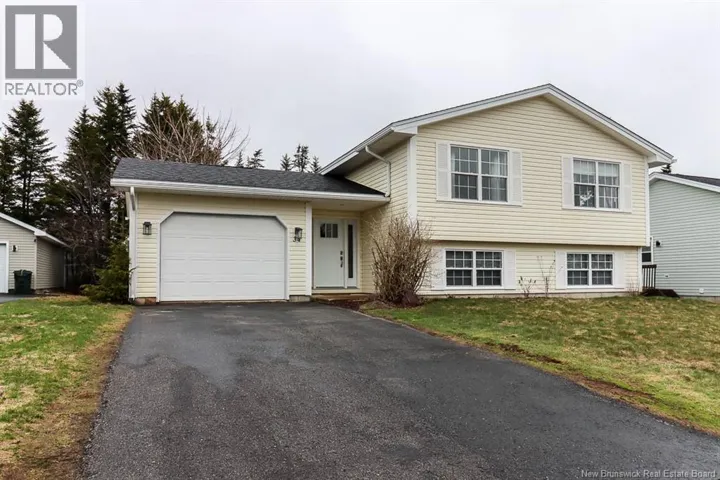 34 Strathorne Avenue, Saint John, New Brunswick E2J4Z5