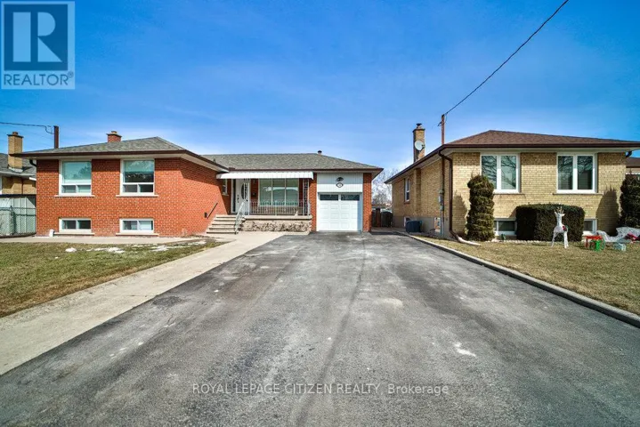 34 BELLEGLADE COURT, Toronto (Humbermede), Ontario M9M2W4