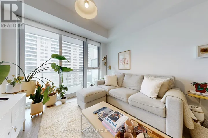 742 - 1830 BLOOR STREET W, Toronto (High Park North), Ontario M6P0A2